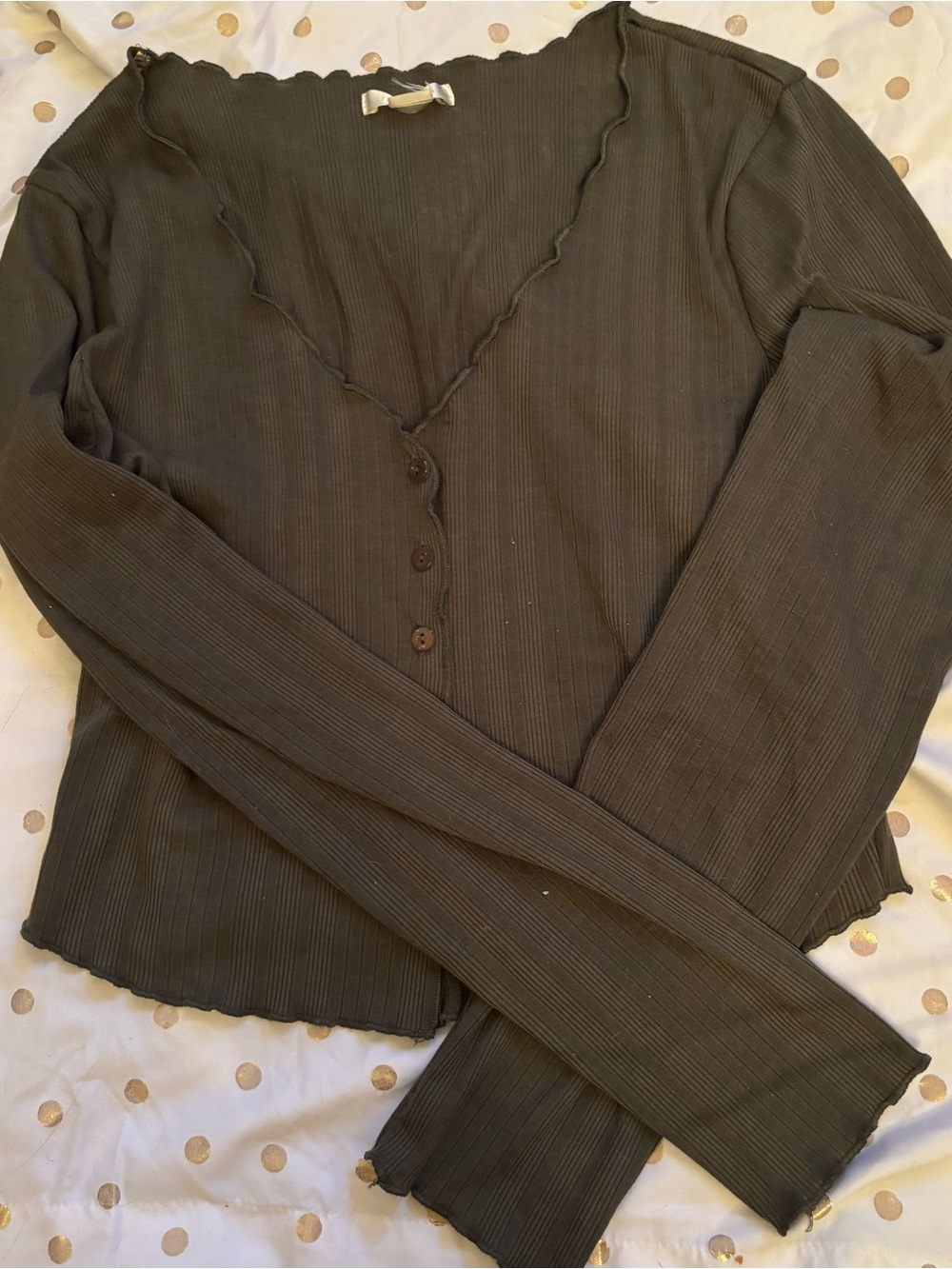 Women’s Ribbed Long Sleeve Button Cardigan - Olive Green (Scalloped detail)
